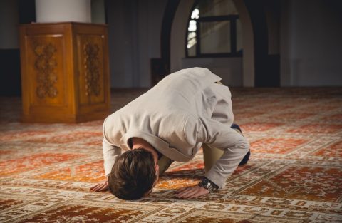 نماز واجب - امین یاوران